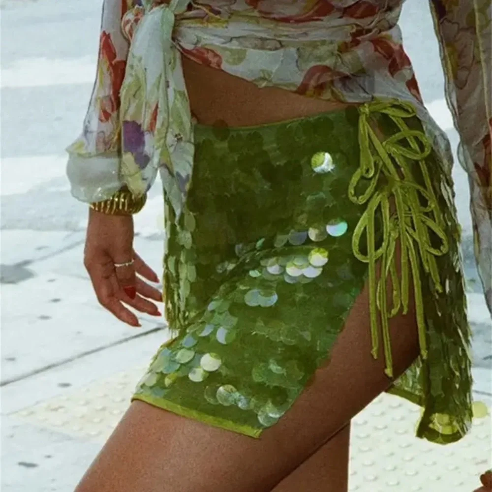 FINAL PRICE ❤️‍🔥 NWOT GREEN SEQUIN MINI SKIRT SIZE SMALL - Picture 4 of 14